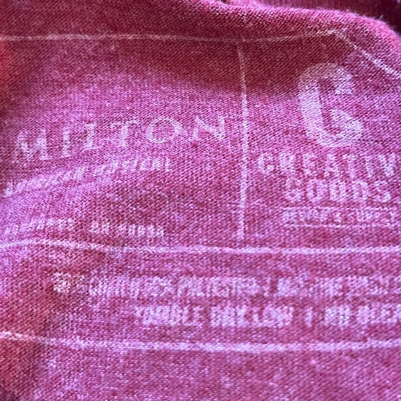 Burgundy colored unisex Hamilton musical t-shirt. Very soft & comfy. Size small. - Picture 7 of 8